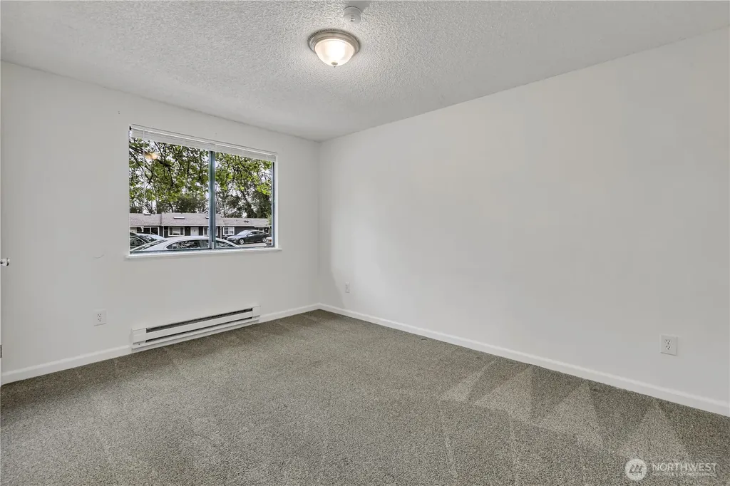 210 E 36th Street Tacoma WA 98404
