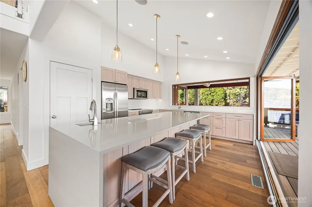 21 Grace Lane Chelan WA 98816
