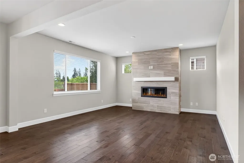 30160 61st Avenue S Auburn WA 98001