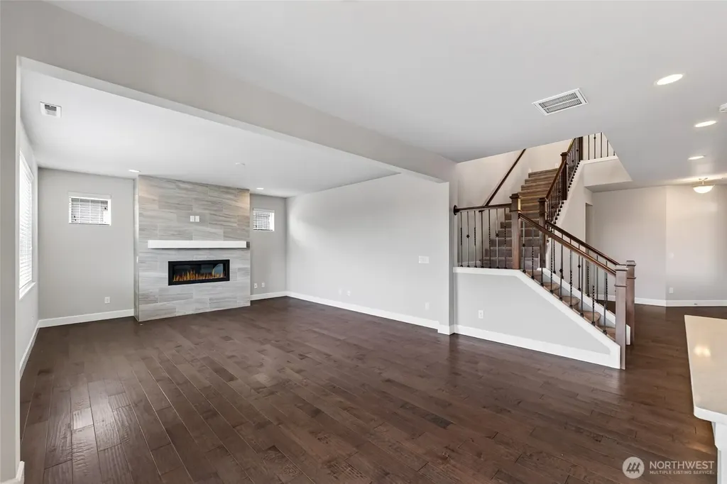 30160 61st Avenue S Auburn WA 98001