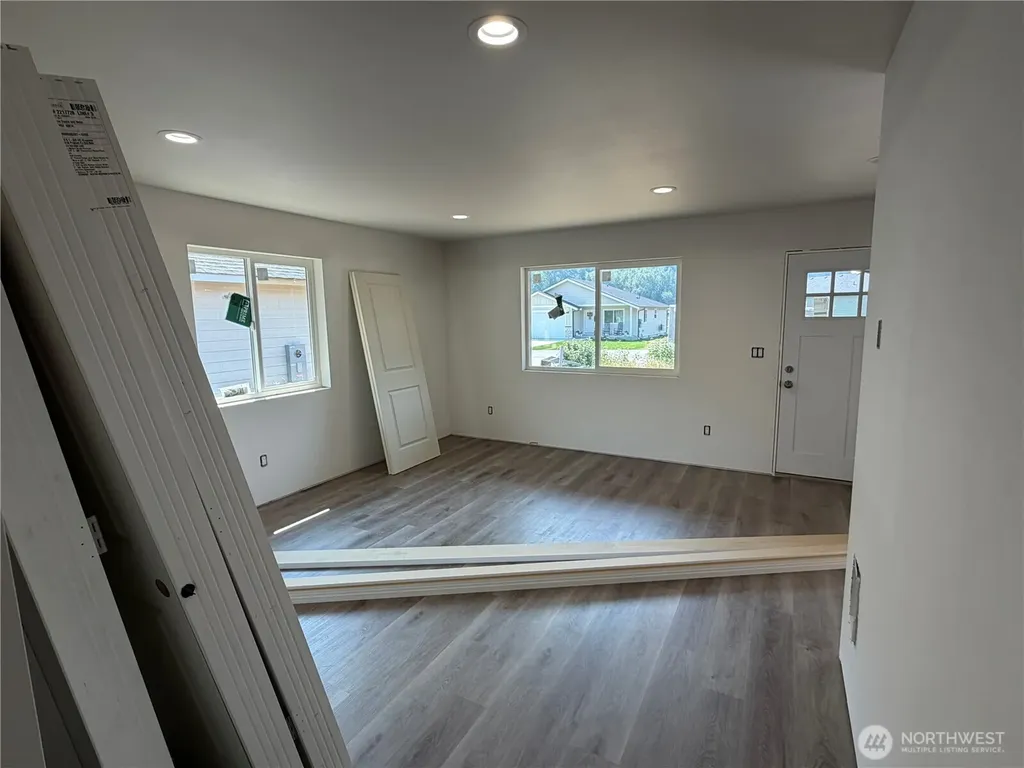 6474 Watson Loop Maple Falls WA 98266