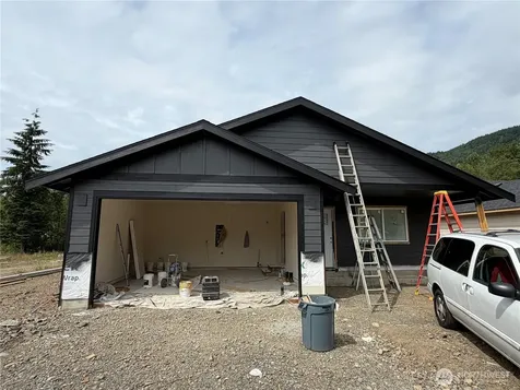 6474 Watson Loop Maple Falls WA 98266