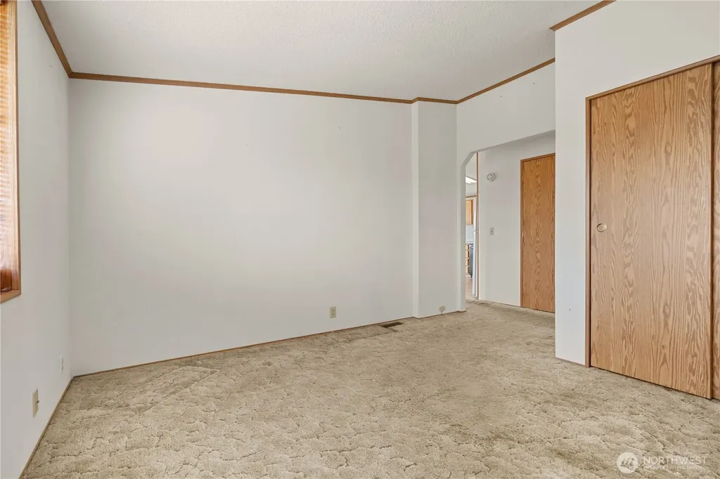 812 68th Avenue E Fife WA 98424