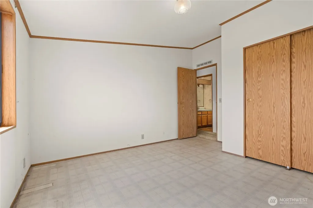 812 68th Avenue E Fife WA 98424