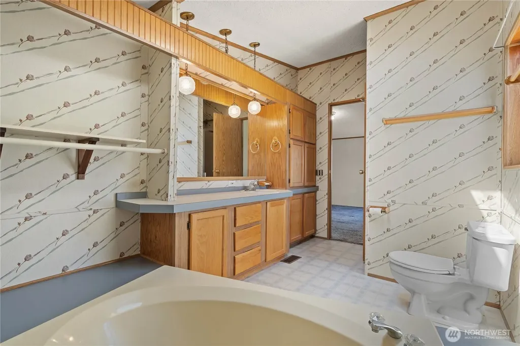 812 68th Avenue E Fife WA 98424