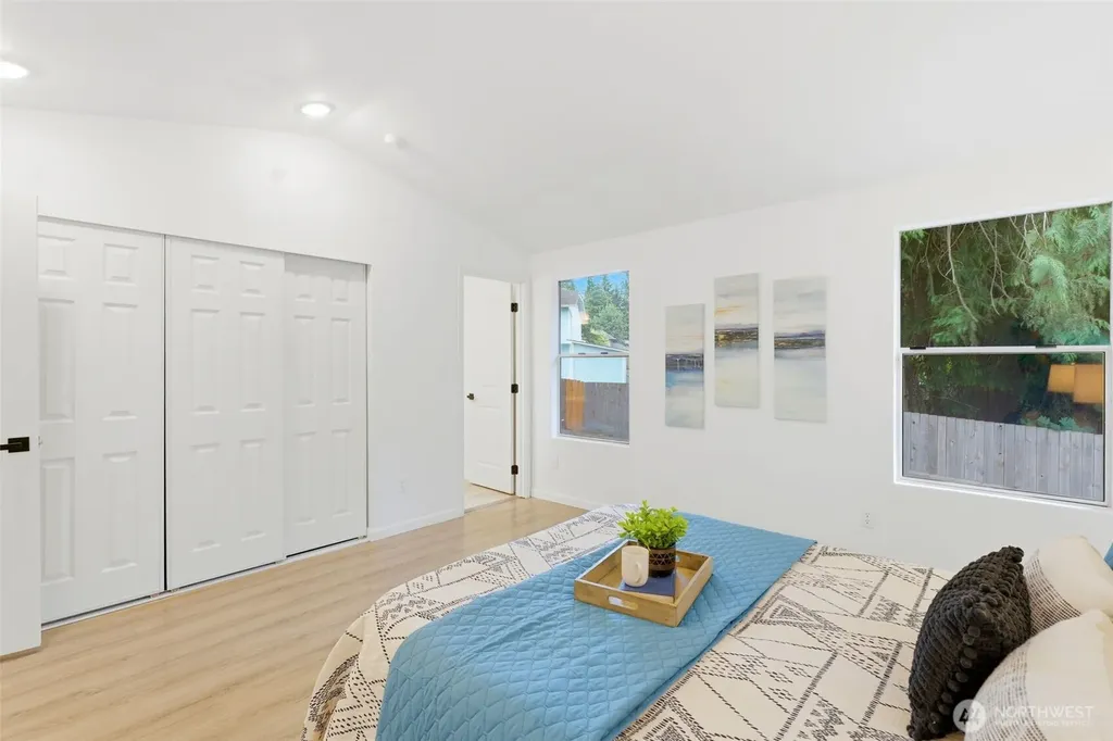 983 NE Marwood Drive Bremerton WA 98311