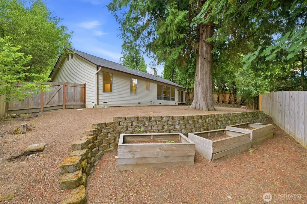 983 NE Marwood Drive Bremerton WA 98311