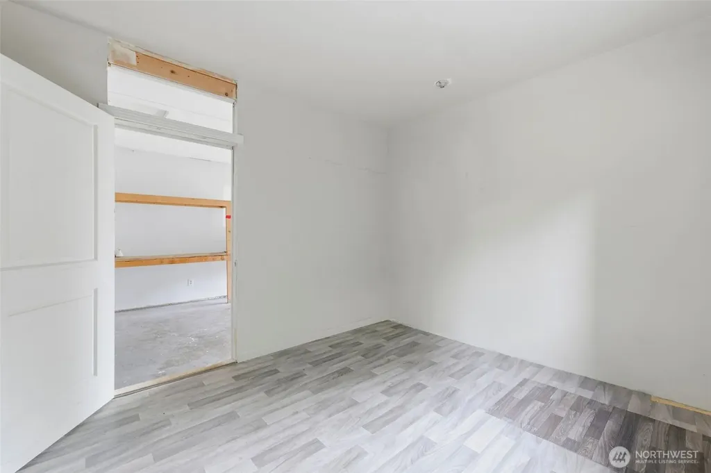 983 NE Marwood Drive Bremerton WA 98311