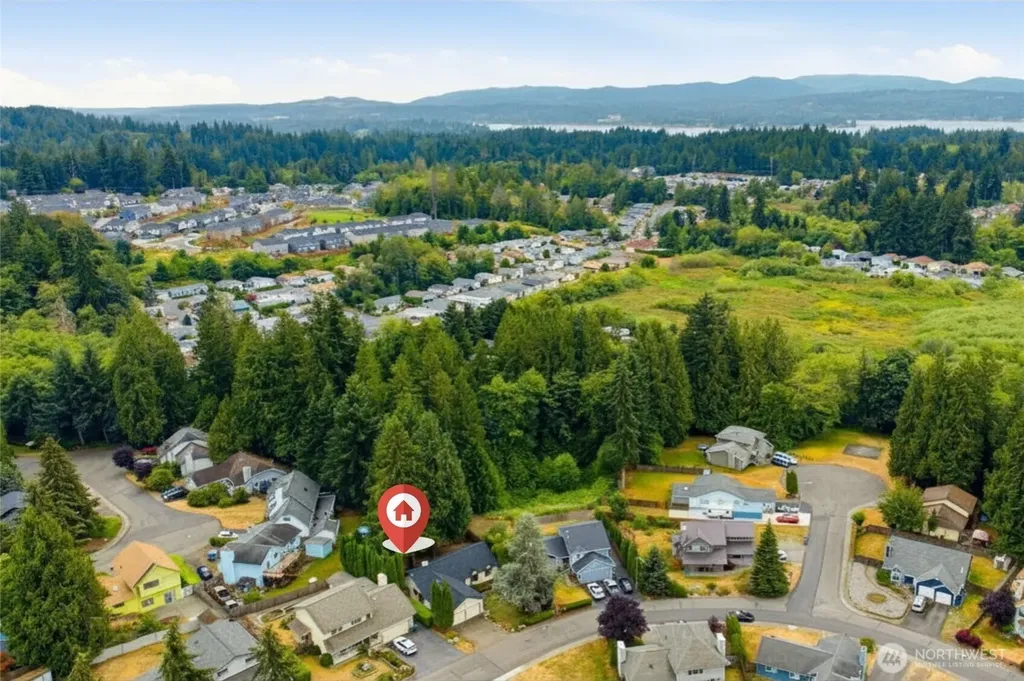 983 NE Marwood Drive Bremerton WA 98311