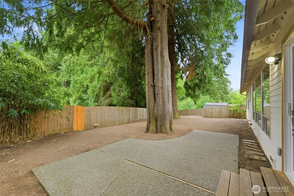 983 NE Marwood Drive Bremerton WA 98311