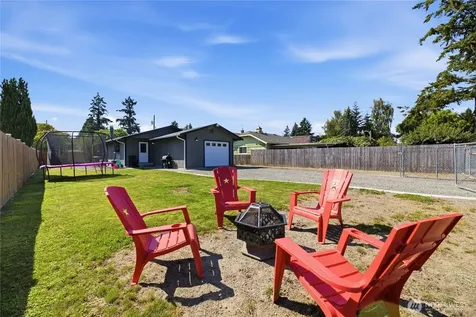 209 16th St SW Puyallup WA 98371
