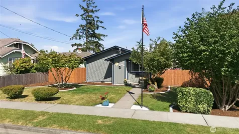 209 16th St SW Puyallup WA 98371