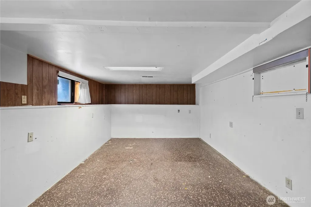 6412 17th Avenue NW Seattle WA 98107