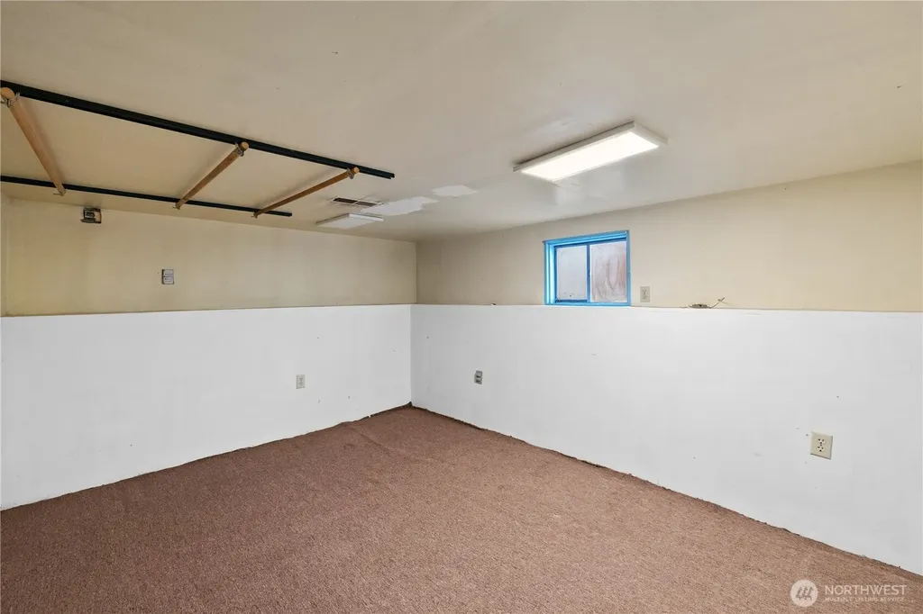 6412 17th Avenue NW Seattle WA 98107