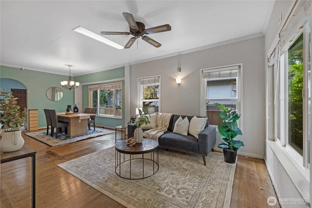 6412 17th Avenue NW Seattle WA 98107