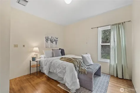 6412 17th Avenue NW Seattle WA 98107
