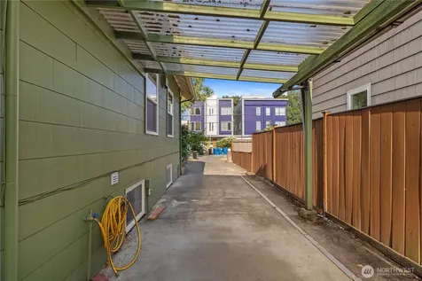 6412 17th Avenue NW Seattle WA 98107