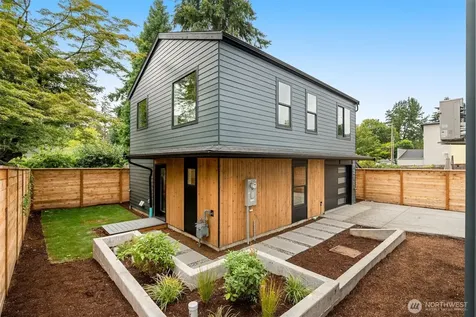 9211 12th Avenue NE Seattle WA 98115
