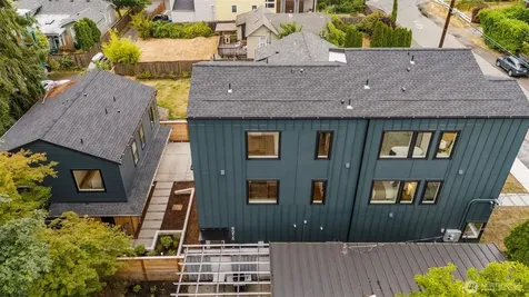 9211 12th Avenue NE Seattle WA 98115