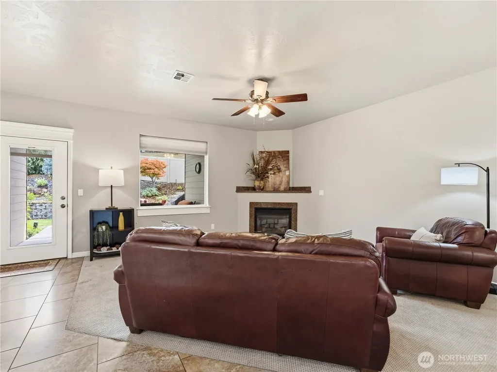 20 Luther Court Malaga WA 98828