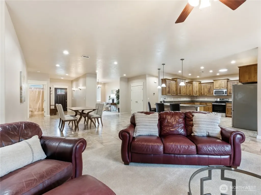 20 Luther Court Malaga WA 98828
