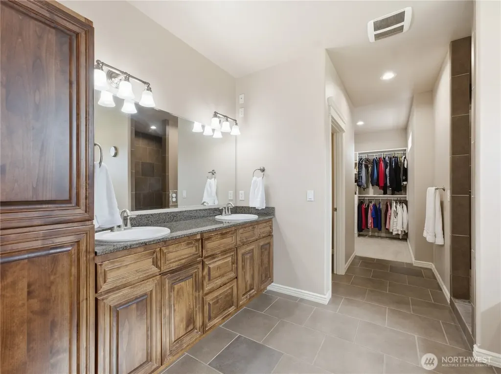 20 Luther Court Malaga WA 98828
