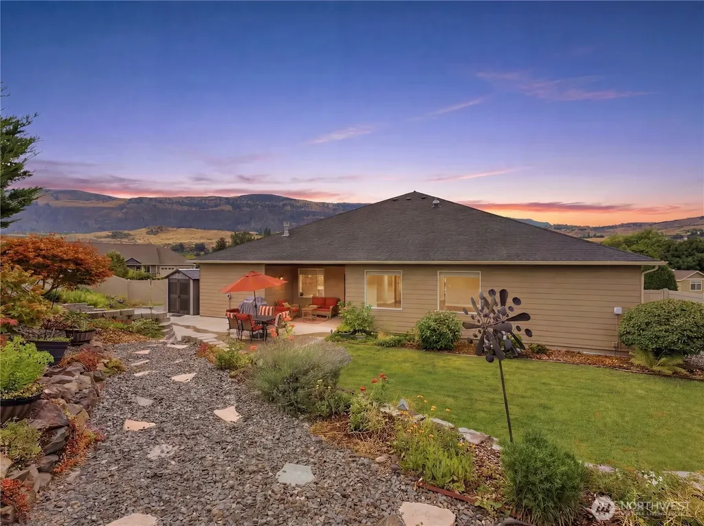 20 Luther Court Malaga WA 98828