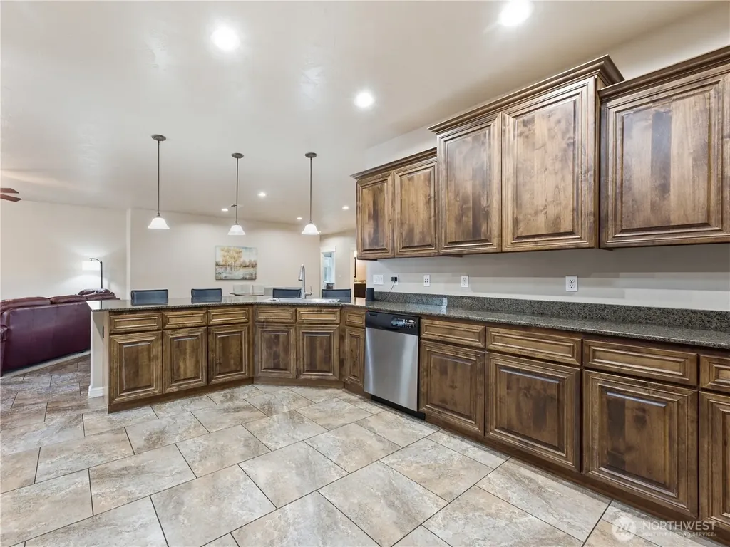 20 Luther Court Malaga WA 98828
