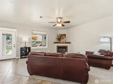 20 Luther Court Malaga WA 98828