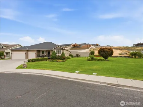 20 Luther Court Malaga WA 98828