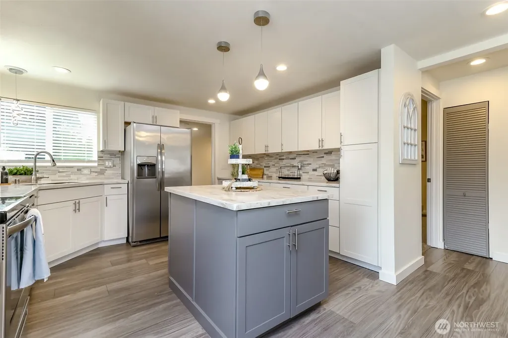 9810 119th Street SW Lakewood WA 98498