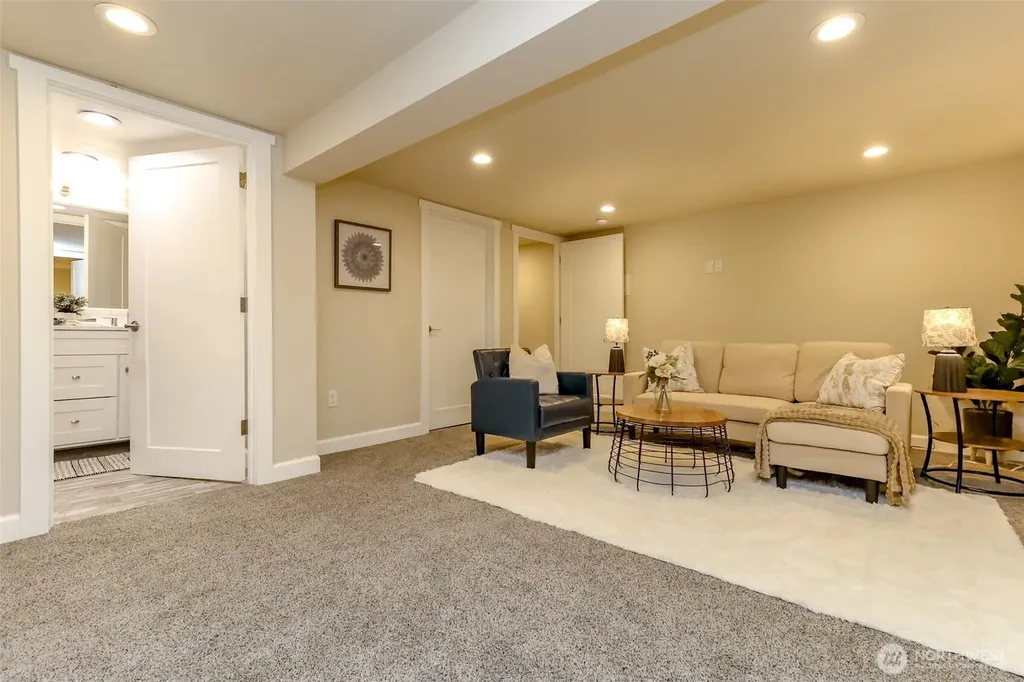 9810 119th Street SW Lakewood WA 98498