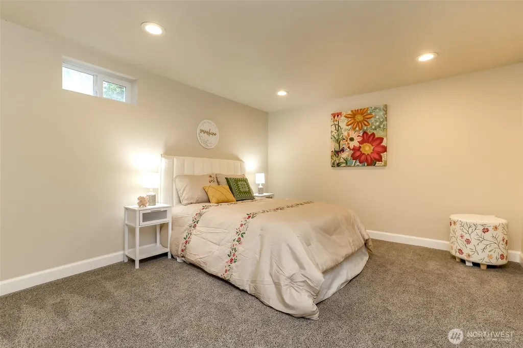 9810 119th Street SW Lakewood WA 98498