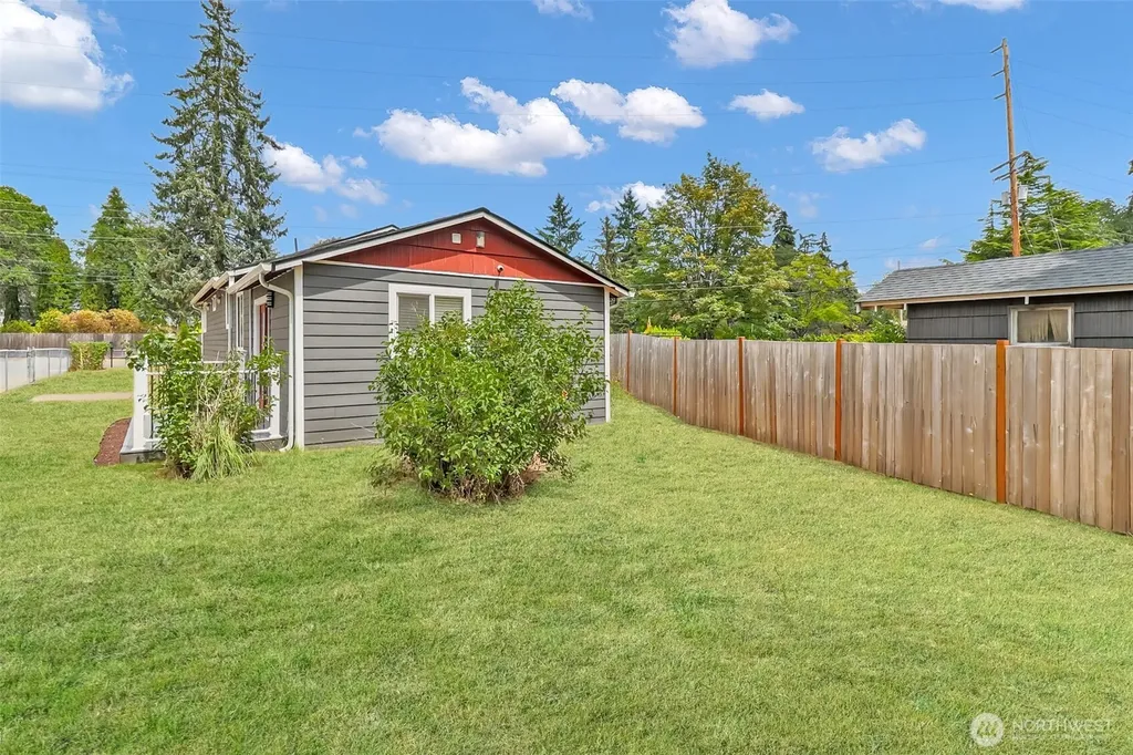 9810 119th Street SW Lakewood WA 98498