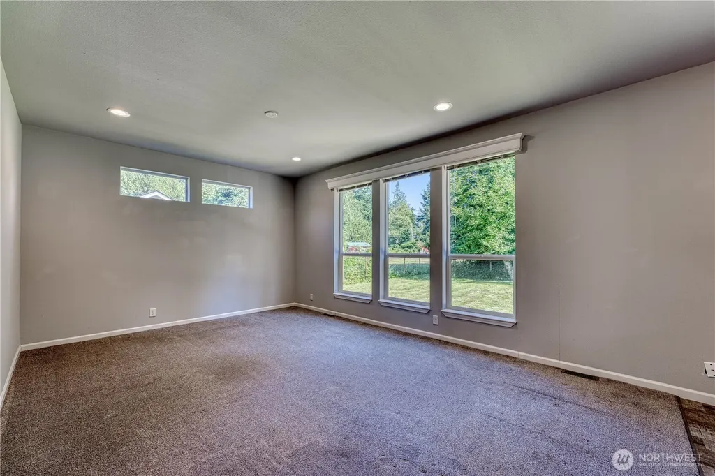 12661 NE Paul Drive Kingston WA 98346