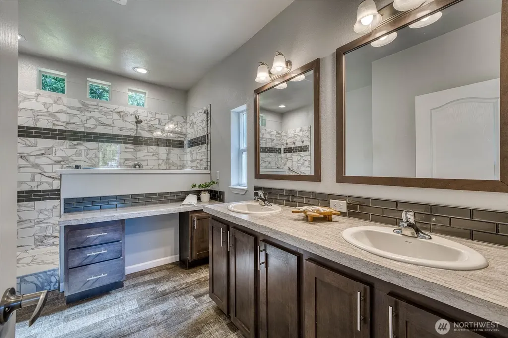12661 NE Paul Drive Kingston WA 98346