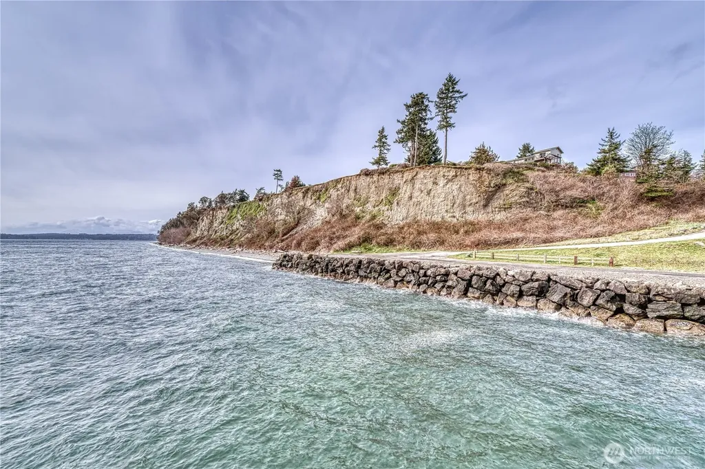 12661 NE Paul Drive Kingston WA 98346