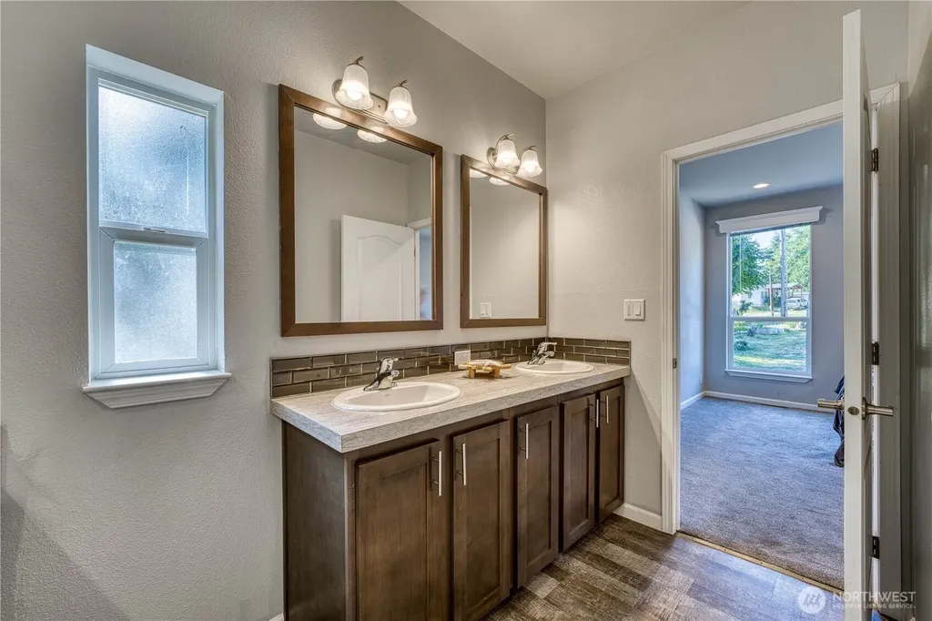 12661 NE Paul Drive Kingston WA 98346