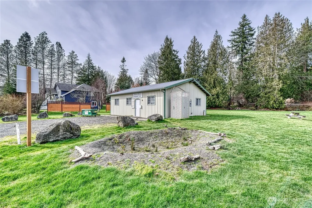 12661 NE Paul Drive Kingston WA 98346