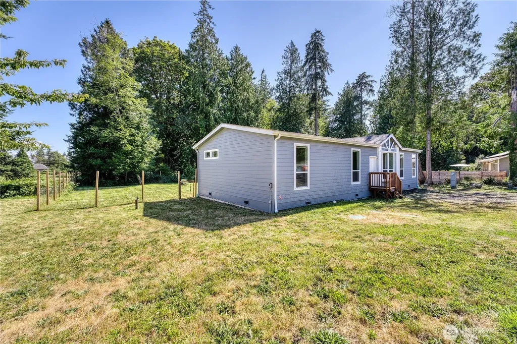 12661 NE Paul Drive Kingston WA 98346
