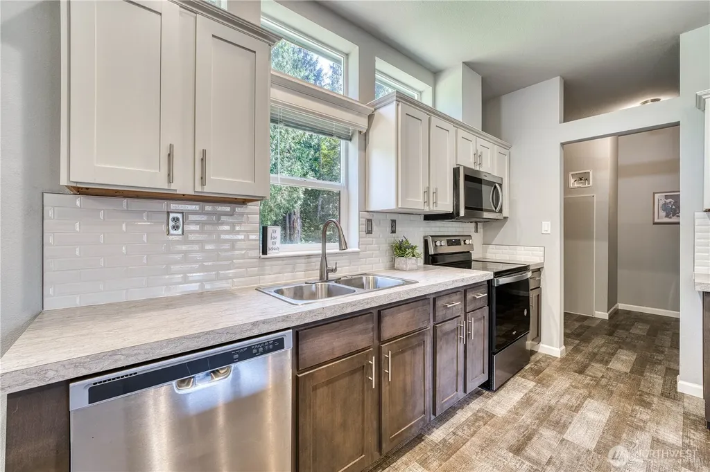 12661 NE Paul Drive Kingston WA 98346
