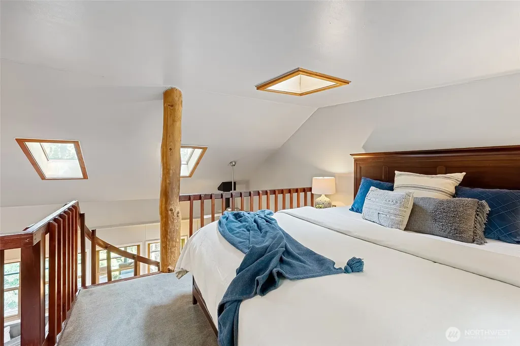 1823 Emerald Lake Way Bellingham WA 98226
