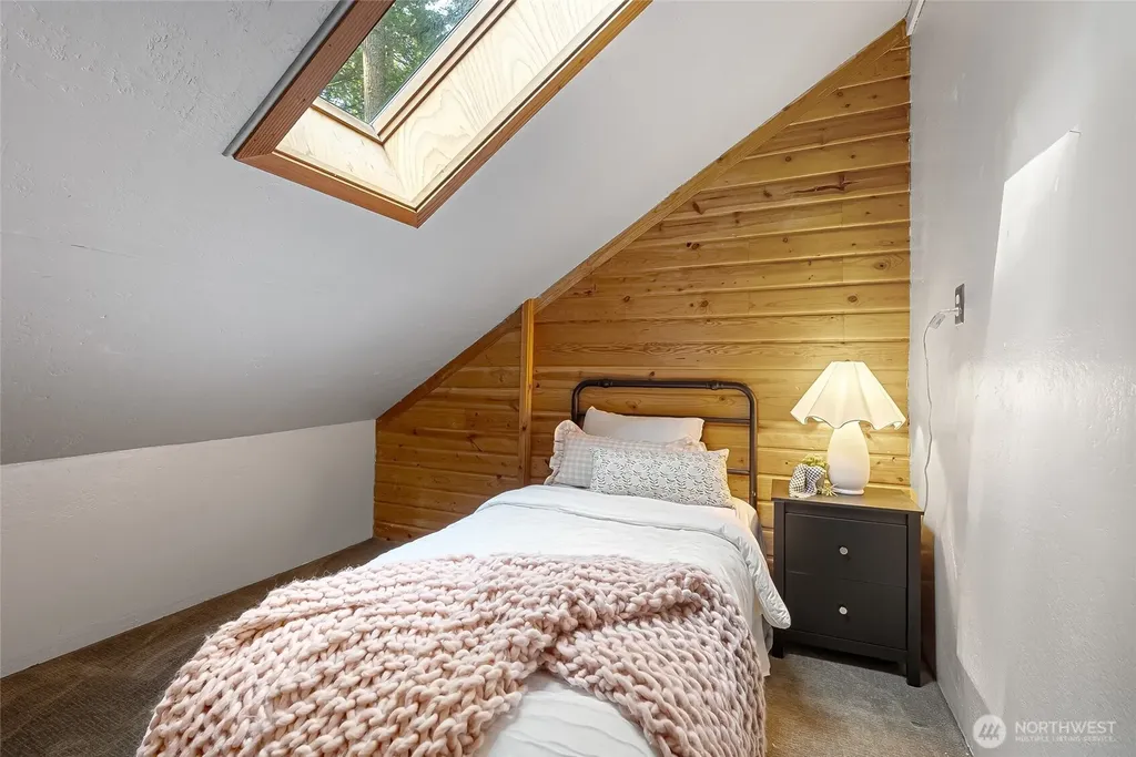 1823 Emerald Lake Way Bellingham WA 98226
