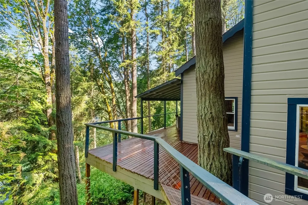 1823 Emerald Lake Way Bellingham WA 98226
