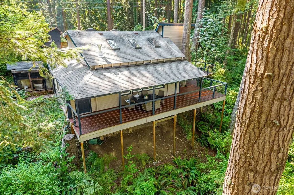 1823 Emerald Lake Way Bellingham WA 98226