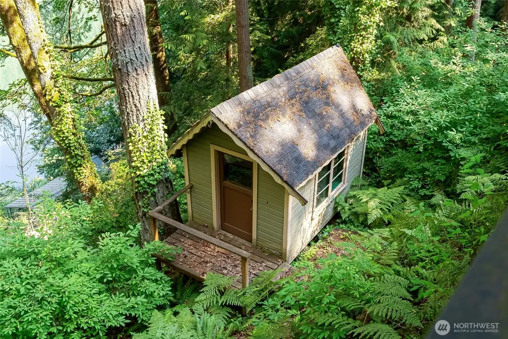 1823 Emerald Lake Way Bellingham WA 98226