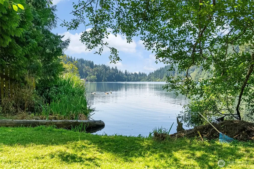 1823 Emerald Lake Way Bellingham WA 98226