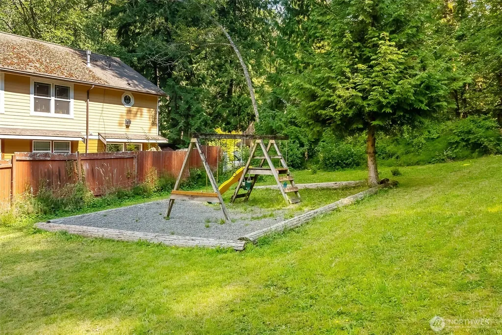 1823 Emerald Lake Way Bellingham WA 98226