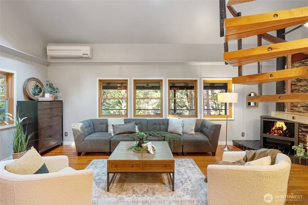 1823 Emerald Lake Way Bellingham WA 98226