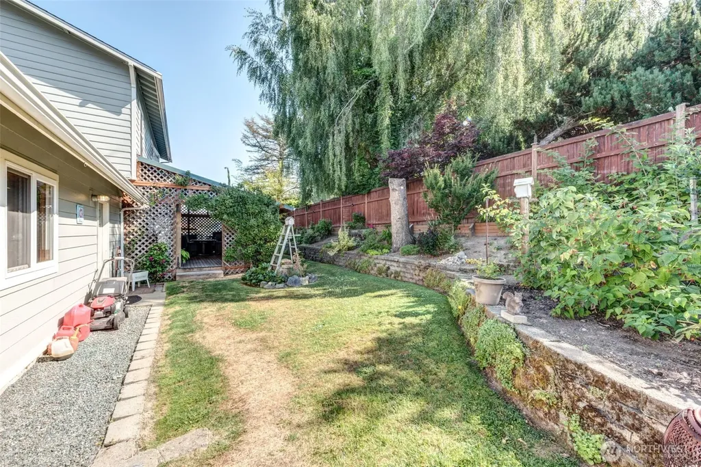 1106 N 8th Street Mount Vernon WA 98273
